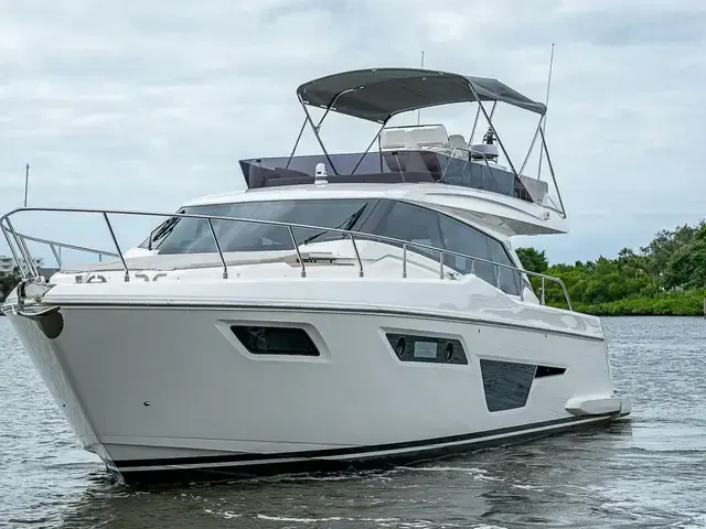 Ferretti Yachts 500