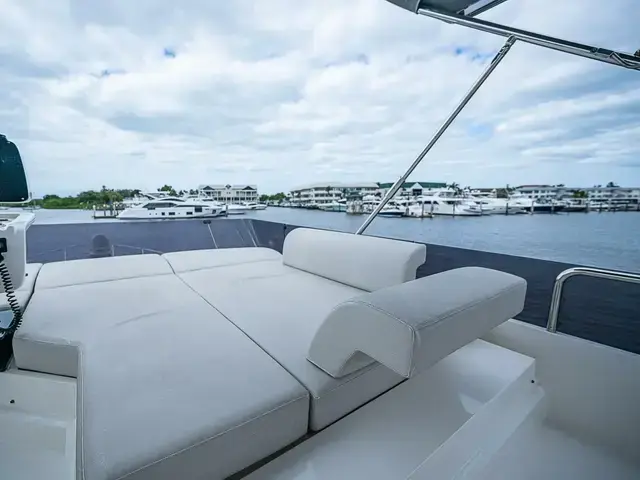 Ferretti Yachts 500