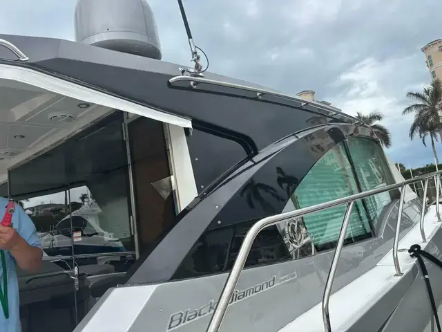 Cruisers Yachts 45 Cantius