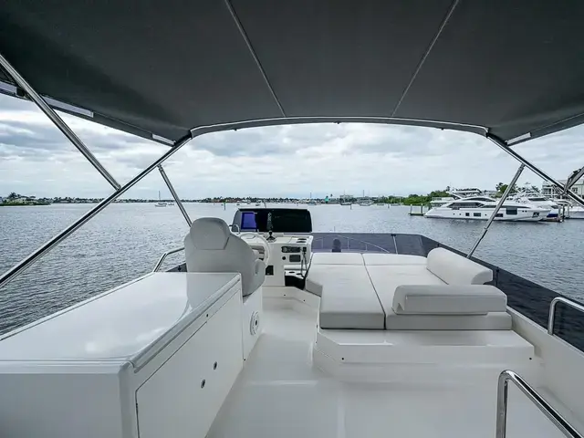 Ferretti Yachts 500