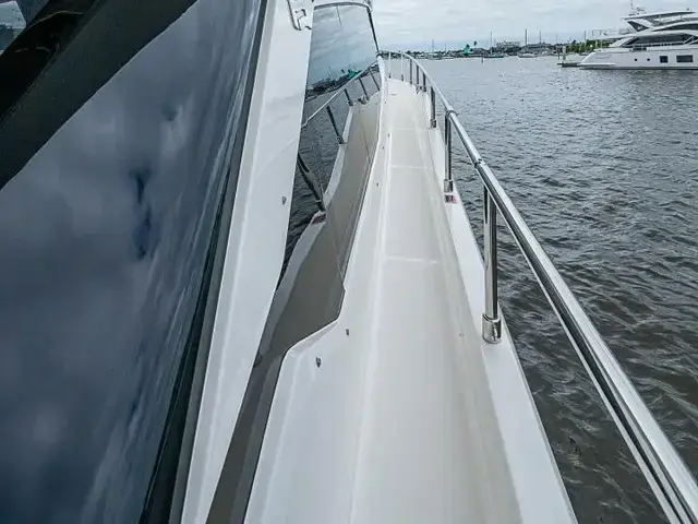 Ferretti Yachts 500