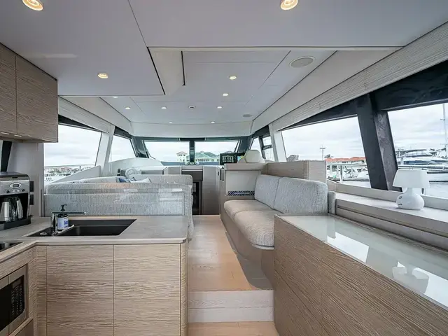 Ferretti Yachts 500