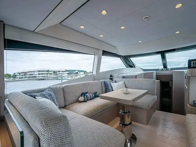 Ferretti Yachts 500