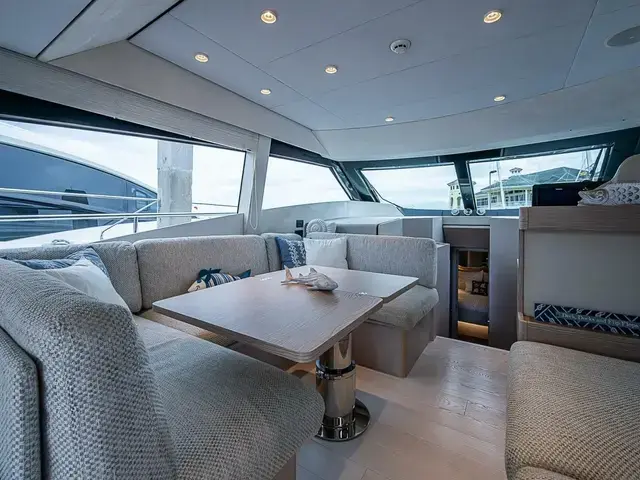 Ferretti Yachts 500