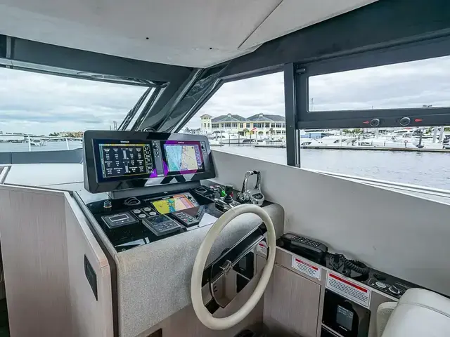 Ferretti Yachts 500