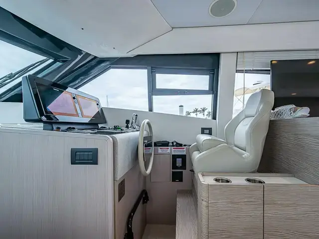 Ferretti Yachts 500