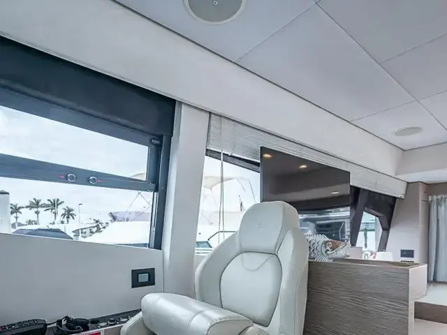 Ferretti Yachts 500