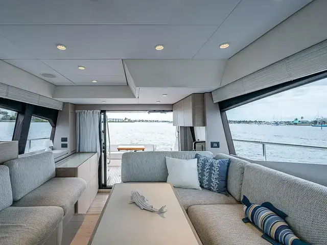 Ferretti Yachts 500