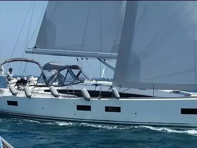 Jeanneau Yacht 54