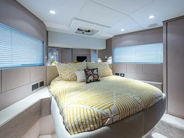 Ferretti Yachts 500