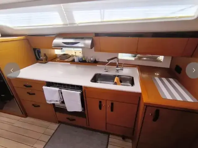 Jeanneau Yacht 54