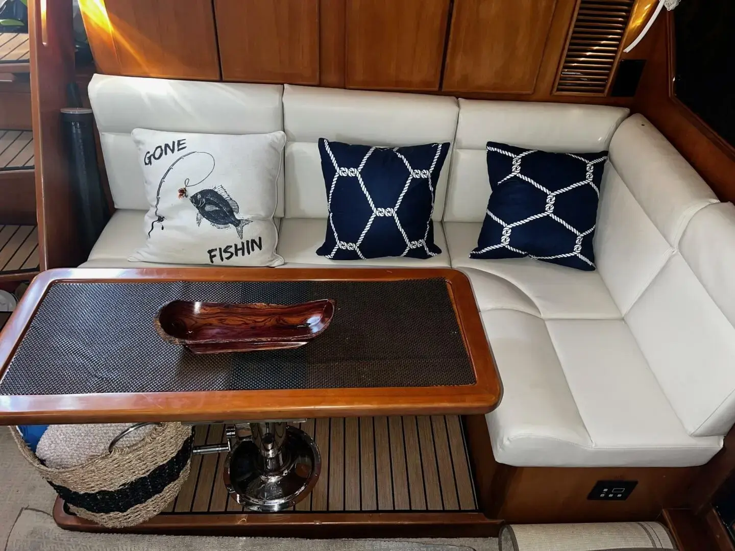 2003 Mercury pilothouse