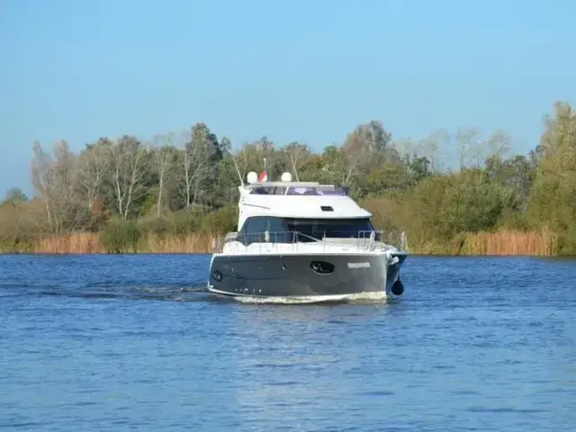 Bavaria E40 Flybridge