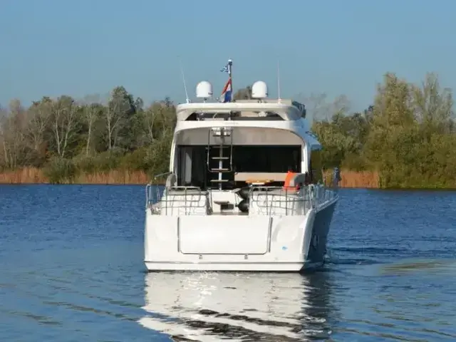 Bavaria E40 Flybridge