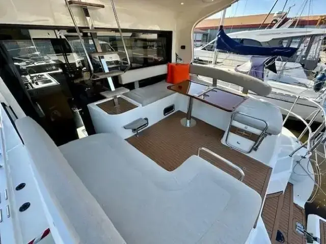 Bavaria E40 Flybridge