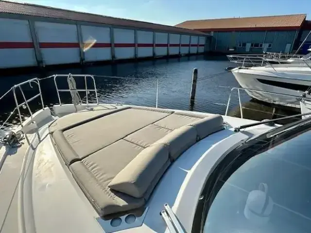 Bavaria E40 Flybridge