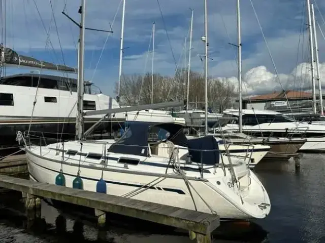 Bavaria 32