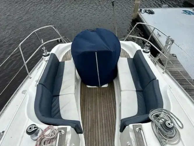 2003 Bavaria 32