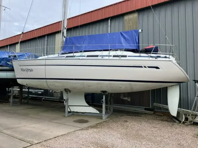 2003 Bavaria 32