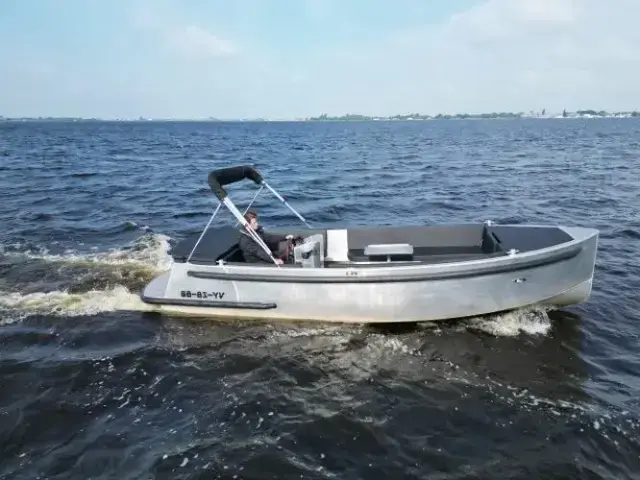 VanVossen 660 tender