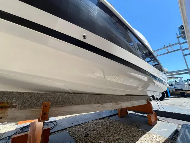 Regal 2500 Bowrider