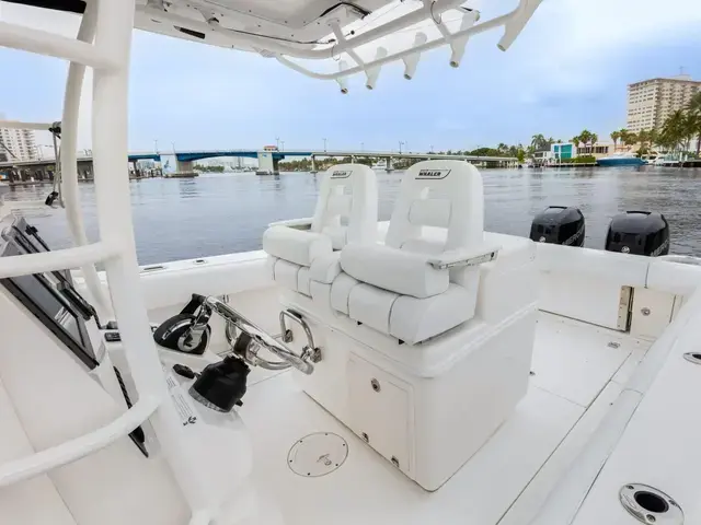 Boston Whaler 320 Outrage