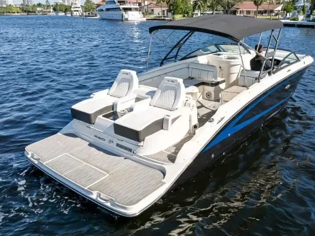 Sea Ray 290 Sundeck