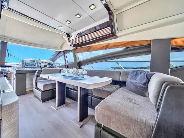 Azimut 64 Flybridge