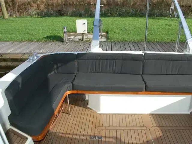 Azimut 37