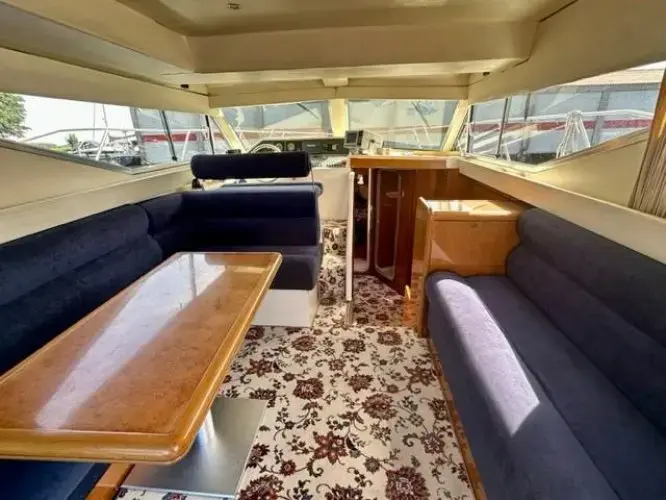 1991 Azimut 37