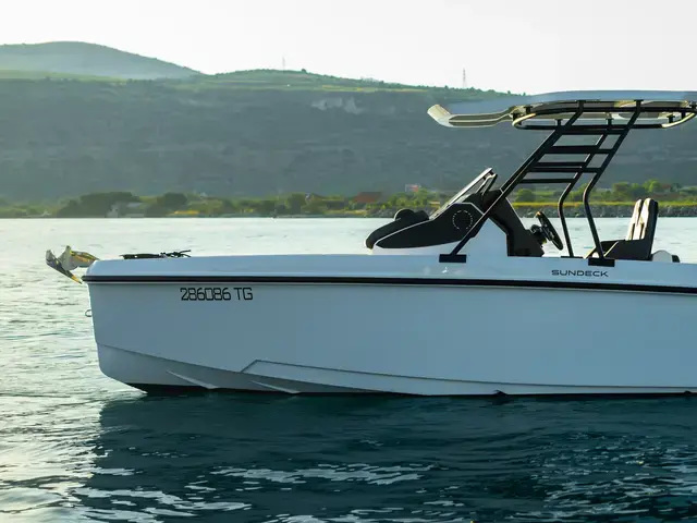 Protagon 25 SUNDECK