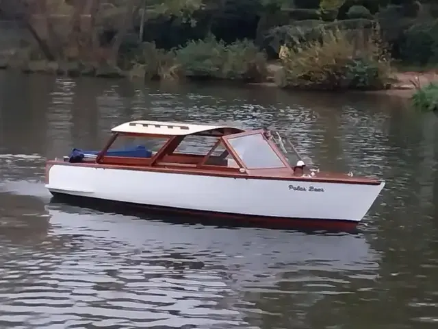 George Wilson & Sons 19' Wooden Dayboat