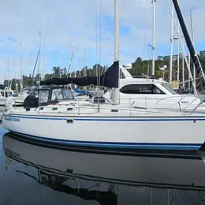 1988 Hunter 33.5