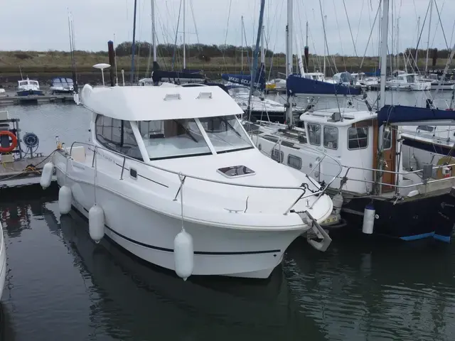 Jeanneau Merry Fisher 8