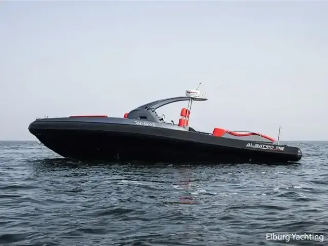 Albatro Racing 32 RIB