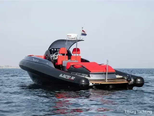 Albatro Racing 32 RIB