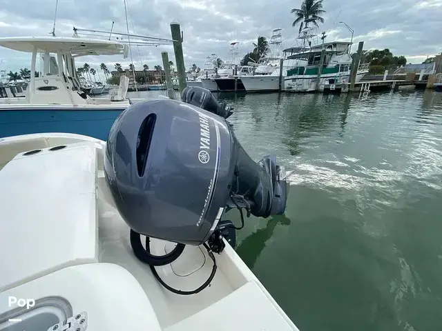 Cobia 220 Dc