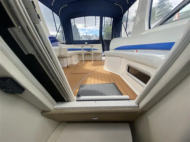 2006 Bayliner 325