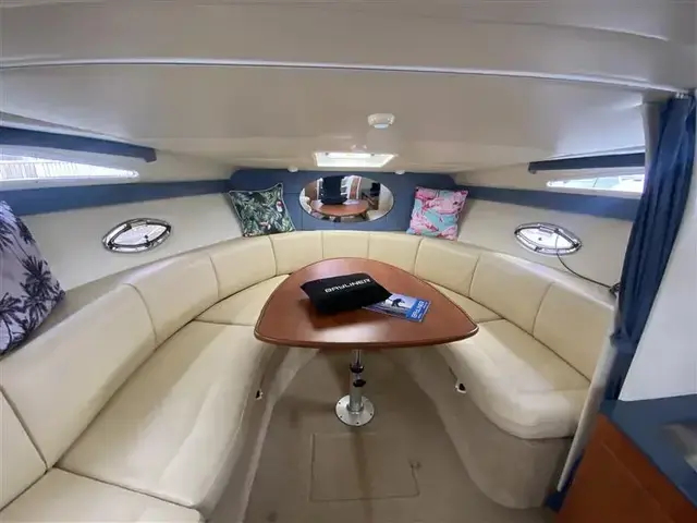 Bayliner 325