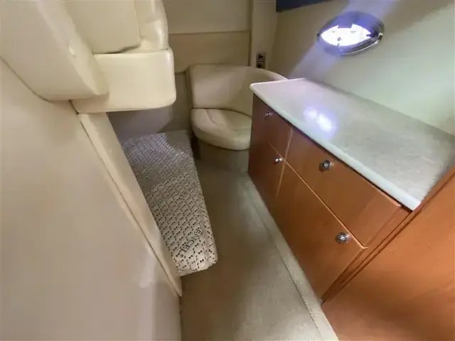 Bayliner 325