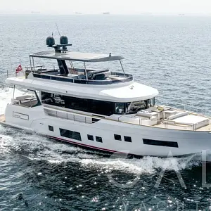 2021 Sirena 68