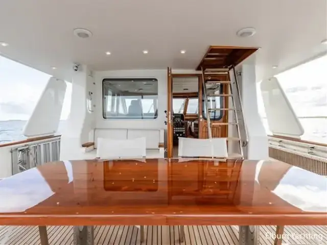 Moonen 68 Flybridge