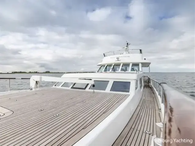 Moonen 68 Flybridge