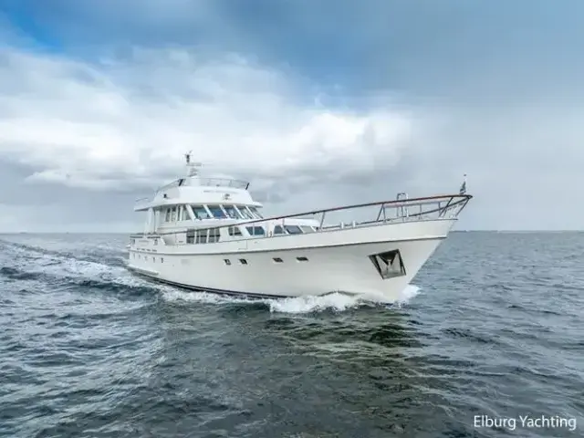 Moonen 68 Flybridge