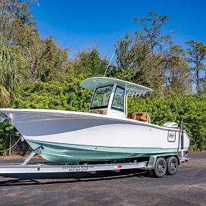 2025 Sea Hunt Ultra 255 Se