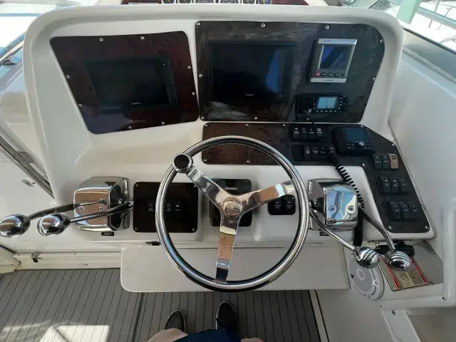 Sea Ray 33