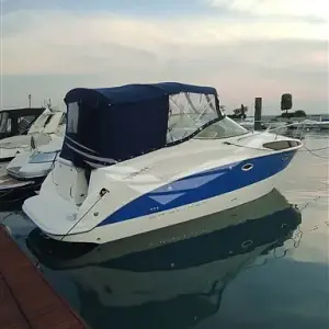 2005 Bayliner 265SB