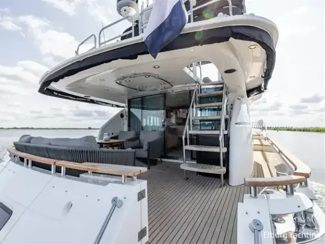 Fairline 70