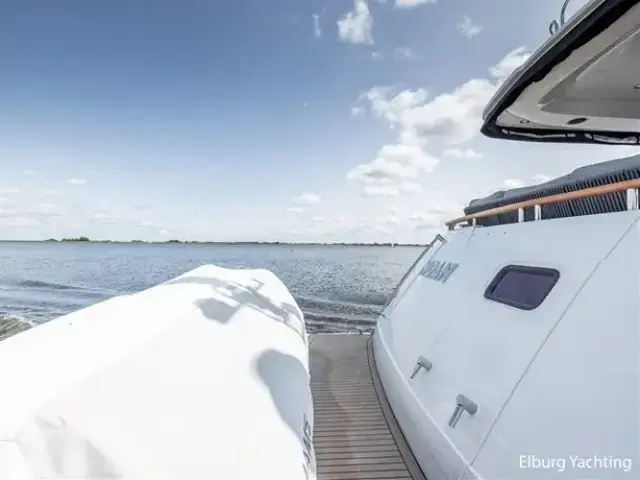 Fairline 70