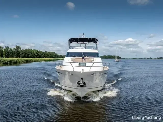 Fairline 70